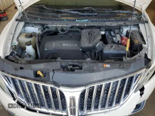 2011 Lincoln MKX z VIN 2LMDJ8JK4BBJ31821, wystawiony jako Copart lot #52150815 z przebiegiem 125 597 mil mil oraz Nie do naprawy • Non repairable. Historia ofert i sprzedaży dostępna na DreamBid. Obrazek 12.
