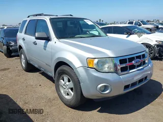 2008 Ford Escape XLT с VIN 1FMCU031X8KA81705, выставлен на аукционе IAAI как лот 42225717 с пробегом 98 123 миль миль и . История ставок и продаж доступна на DreamBid. Изображение 1.