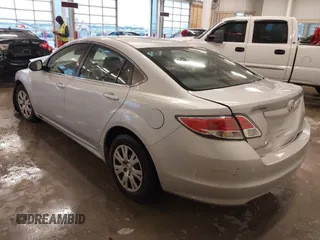 2013 Mazda 6 i Sport with VIN 1YVHZ8BH9D5M13919, listed as a IAAI auction lot 41712211 with 123,213 mi miles. Bid and sale history available at carsss.com. Image 3.
