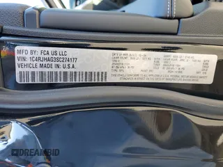 2025 Jeep Grand Cherokee Laredo with VIN 1C4RJHAG3SC274177, listed as a Copart auction lot 84838284 with 36 mi miles and Salvage Title. Bid and sale history available at DreamBid. Image 13.