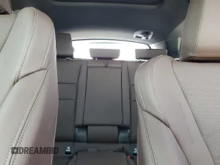 2025 BMW X1 xDrive28i z VIN WBX73EF01S5241553, wystawiony jako Copart lot #54432265 z przebiegiem 489 mil mil oraz Szkody całkowita. Historia ofert i sprzedaży dostępna na DreamBid. Obrazek 10.