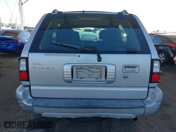 2001 Isuzu Rodeo S with VIN 4S2CK58W614361048, listed as a IAAI auction lot 41681566 with 133,460 mi miles and . Bid and sale history available at DreamBid. Image 16.