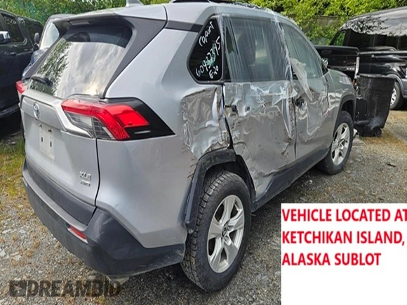 2021 Toyota RAV4 XLE with VIN 2T3P1RFV7MW161787, listed as a Copart auction lot 60937395 with 91,377 mi miles and Salvage title. Bid and sale history available at DreamBid. Image 3.