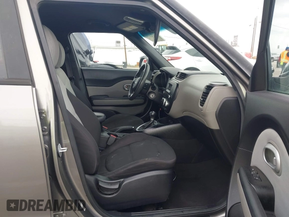2015 Kia Soul with VIN KNDJN2A20F7125887, listed as a IAAI auction lot 42107735 with 151,537 mi miles and . Bid and sale history available at DreamBid. Image 5.