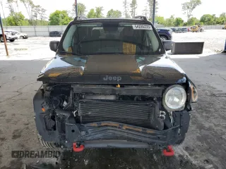 2017 Jeep Renegade Trailhawk z VIN ZACCJBCB6HPE38630, wystawiony jako Copart lot #54205235 z przebiegiem 84 745 mil mil oraz Szkoda całkowita • Salvage title. Historia ofert i sprzedaży dostępna na DreamBid. Obrazek 5.