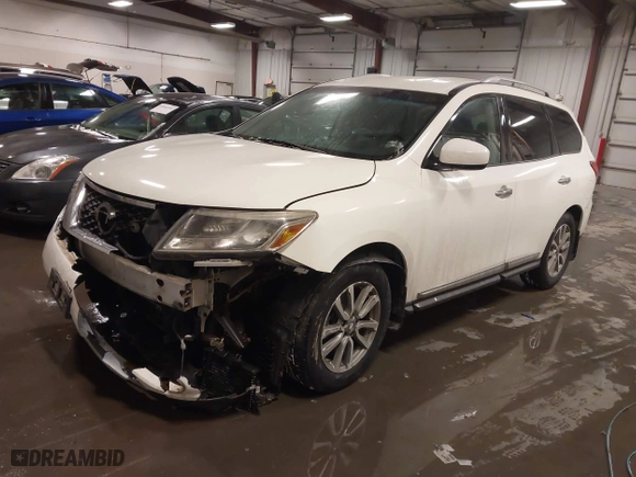 2015 Nissan Pathfinder SV with VIN 5N1AR2MM6FC707562, listed as a IAAI auction lot 41583888 with 145,000 mi miles. Bid and sale history available at carsss.com. Image 18.