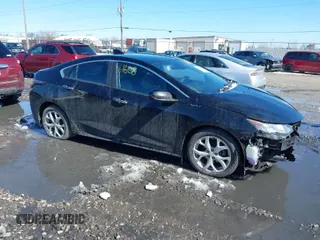 2018 Chevrolet Volt Premier with VIN 1G1RB6S53JU105731, listed as a IAAI auction lot 41861608 with 120,809 mi miles. Bid and sale history available at carsss.com. Image 1.