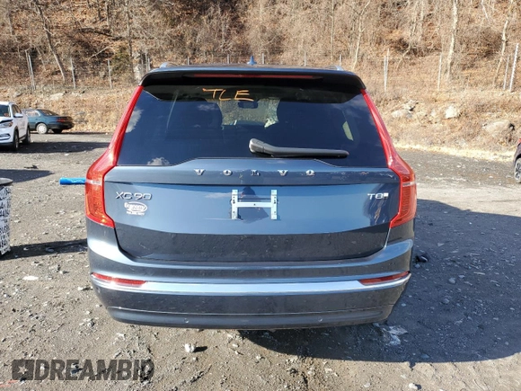 2025 Volvo XC90 with VIN YV4H60PJ6S1293316, listed as a Copart auction lot 84707614 with 924 mi miles and Salvage Title. Bid and sale history available at DreamBid. Image 6.