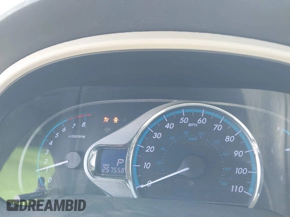 2011 Toyota Sienna XLE with VIN 5TDDK3DC6BS010355, listed as a IAAI auction lot 41998019 with 257,558 mi miles and . Bid and sale history available at DreamBid. Image 7.