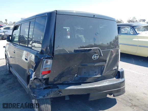 2005 Scion xB with VIN JTLKT324150208014, listed as a IAAI auction lot 41884671 with 201,527 mi miles. Bid and sale history available at carsss.com. Image 3.