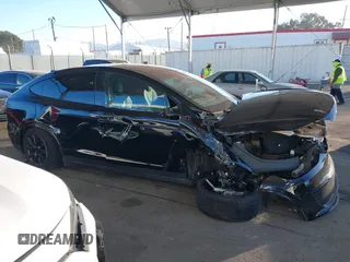 2022 Tesla Model X Plaid z VIN 7SAXCBE60NF351288, wystawiony jako IAAI lot #40847518 z przebiegiem 28 149 mil mil oraz . Historia ofert i sprzedaży dostępna na DreamBid. Obrazek 13.