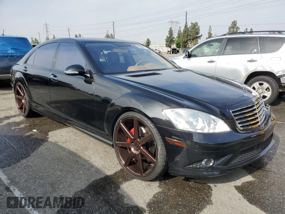 2007 Mercedes-Benz S 550 with VIN WDDNG71XX7A103152, listed as a Copart auction lot 60936705 with 106,127 mi miles and Salvage title. Bid and sale history available at DreamBid. Image 4.
