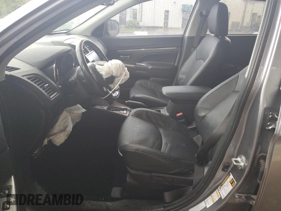 2018 Mitsubishi Outlander SEL z VIN JA4AP4AWXJZ025912, wystawiony jako Copart lot #54048775 z przebiegiem 161 120 mil mil oraz Szkoda całkowita • Salvage title. Historia ofert i sprzedaży dostępna na DreamBid. Obrazek 7.