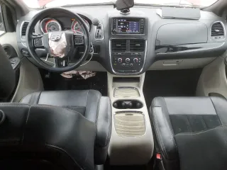 2018 Dodge Grand Caravan SXT with VIN 2C4RDGCG8JR183880, listed as a Copart auction lot 47767215 with 133,331 mi miles and Salvage Title. Bid and sale history available at DreamBid. Image 8.