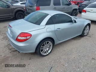 2007 Mercedes-Benz SLK 280 with VIN WDBWK54F77F157563, listed as a IAAI auction lot 42683146 with 144,298 mi miles and . Bid and sale history available at DreamBid. Image 4.
