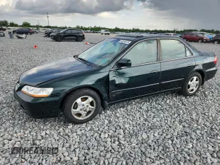 1998 Honda Accord EX z VIN 1HGCG6674WA072968, wystawiony jako Copart lot #58335875 z przebiegiem 85 743 mil mil oraz Szkoda całkowita • Salvage title. Historia ofert i sprzedaży dostępna na DreamBid. Obrazek 1.