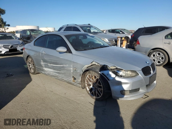 2009 BMW 3 Series 328i with VIN WBAWV13549PG07452, listed as a Copart auction lot 41917765 with 269,139 mi miles and Salvage Title. Bid and sale history available at DreamBid. Image 4.