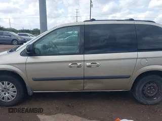 2006 Chrysler Town & Country SWB with VIN 1A4GP45R66B594898, listed as a IAAI auction lot 41128710 with 195,062 mi miles. Bid and sale history available at carsss.com. Image 15.