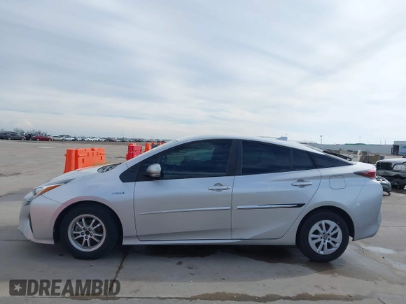 2016 Toyota Prius Two with VIN JTDKBRFU9G3010519, listed as a IAAI auction lot 41455426 with 82,029 mi miles. Bid and sale history available at carsss.com. Image 14.