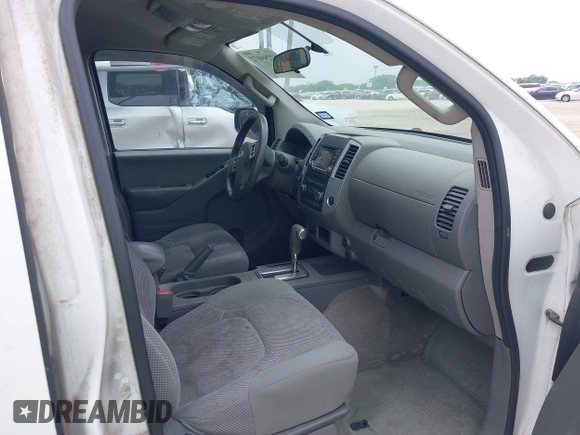 2017 Nissan Frontier SV z VIN 1N6AD0EV8HN726360, wystawiony jako IAAI lot #42299072 z przebiegiem 149 645 mil mil oraz . Historia ofert i sprzedaży dostępna na DreamBid. Obrazek 5.