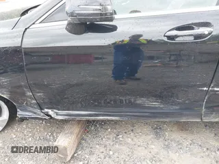 2014 Mercedes-Benz CLS 550 с VIN WDDLJ7DB9EA102760, выставлен на аукционе IAAI как лот 42171001 с пробегом 61 294 миль миль и . История ставок и продаж доступна на DreamBid. Изображение 18.