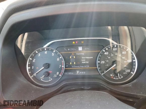 2021 Nissan Titan z VIN 1N6AA1CF8MN520167, wystawiony jako Copart lot #47062765 z przebiegiem 191 189 mil mil oraz Czysty tytuł • Clean title. Historia ofert i sprzedaży dostępna na DreamBid. Obrazek 9.