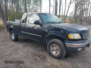 2001 Ford F-150 XL z VIN 1FTRX18W81NA40901, wystawiony jako IAAI lot #41182038 z przebiegiem Nie podano mil oraz . Historia ofert i sprzedaży dostępna na DreamBid. Obrazek 1.