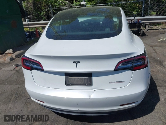 2020 Tesla Model 3 Performance z VIN 5YJ3E1EC2LF587069, wystawiony jako IAAI lot #42063691 z przebiegiem Nie podano mil oraz . Historia ofert i sprzedaży dostępna na DreamBid. Obrazek 15.
