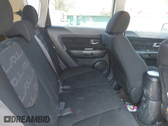 2013 Kia Soul ! with VIN KNDJT2A67D7602059, listed as a IAAI auction lot 38549274 with 92,118 mi miles. Bid and sale history available at carsss.com. Image 8.