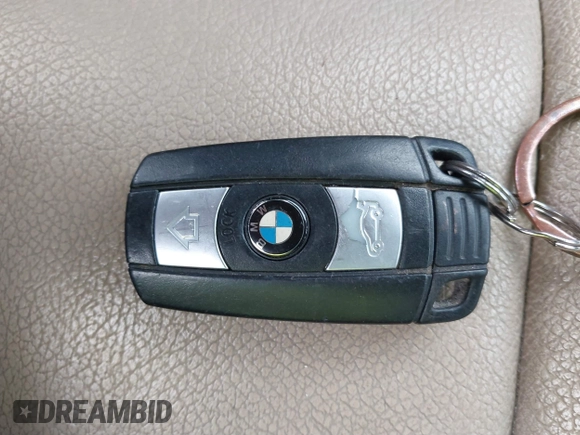 2010 BMW X5 35d with VIN 5UXFF0C53ALT76559, listed as a IAAI auction lot 40622982 with 134,821 mi miles. Bid and sale history available at carsss.com. Image 11.