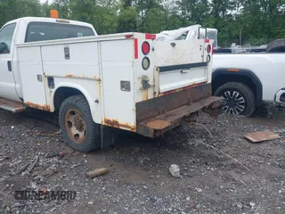 2008 Ford F-350 with VIN 1FDSF30518EB85528, listed as a IAAI auction lot 42470231 with 209,284 mi miles and . Bid and sale history available at DreamBid. Image 6.