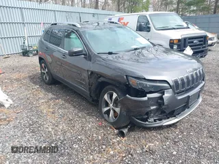 2019 Jeep Cherokee Limited with VIN 1C4PJMDX1KD246383, listed as a IAAI auction lot 41964483 with 75,480 mi miles and . Bid and sale history available at carsss.com. Image 1.