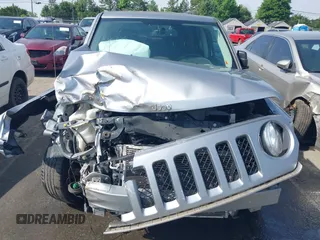 2016 Jeep Patriot Latitude with VIN 1C4NJRFB2GD714425, listed as a IAAI auction lot 42258753 with 119,655 mi miles and . Bid and sale history available at DreamBid. Image 10.