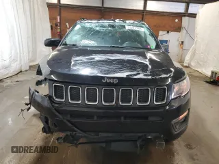 2018 Jeep Compass Altitude with VIN 3C4NJDBBXJT131563, listed as a Copart auction lot 53225344 with 85,060 mi miles and Salvage Title. Bid and sale history available at carsss.com. Image 5.