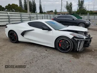 2021 Chevrolet Corvette 3LT with VIN 1G1YC2D46M5120132, listed as a Copart auction lot 80923944 with 9,193 mi miles and Salvage Title. Bid and sale history available at carsss.com. Image 4.