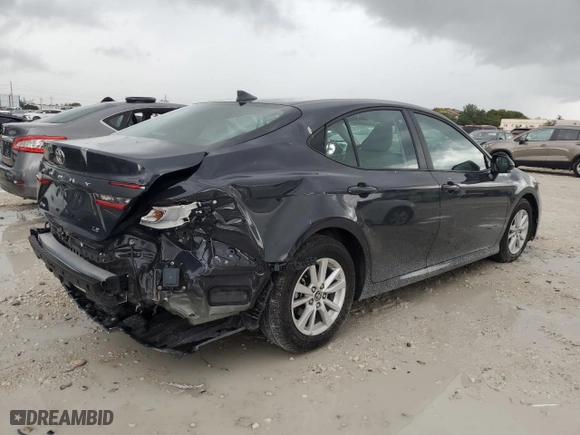 2025 Toyota Camry LE with VIN 4T1DAACK3SU027167, listed as a Copart auction lot 51333855 with 15,574 mi miles and Salvage Title. Bid and sale history available at carsss.com. Image 3.