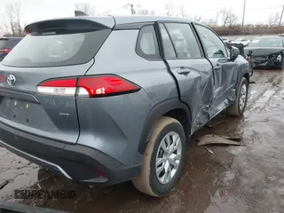 2022 Toyota Corolla Cross L with VIN 7MUAAABG3NV040858, listed as a IAAI auction lot 41471785 with 37,403 mi miles and . Bid and sale history available at DreamBid. Image 22.
