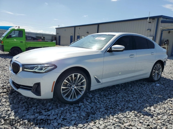 2023 BMW 5 Series 530i z VIN WBA53BH08PCL91059, wystawiony jako Copart lot #54040345 z przebiegiem 7 451 mil mil oraz Szkoda całkowita • Salvage title. Historia ofert i sprzedaży dostępna na DreamBid. Obrazek 1.