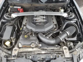 2013 Ford Mustang GT z VIN 1ZVBP8CF0D5206704, wystawiony jako Copart lot #82353494 z przebiegiem 118 303 mil mil oraz Szkody całkowita. Historia ofert i sprzedaży dostępna na DreamBid. Obrazek 11.
