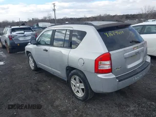 2007 Jeep Compass Sport with VIN 1J8FF47W17D142461, listed as a IAAI auction lot 41629674 with 153,516 mi miles. Bid and sale history available at carsss.com. Image 3.