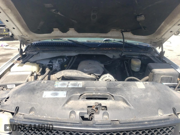 2002 Chevrolet Silverado 1500 with VIN 1GBHC29U22E300208, listed as a Copart auction lot 52234395 with Not Provided miles and Clean Title. Bid and sale history available at DreamBid. Image 11.