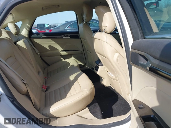 2013 Ford Fusion SE with VIN 3FA6P0HR8DR263468, listed as a IAAI auction lot 41783303 with 115,353 mi miles. Bid and sale history available at carsss.com. Image 8.