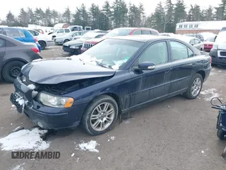 2007 Volvo S60 2.5L Turbo with VIN YV1RH592572611667, listed as a IAAI auction lot 41558875 with 160,433 mi miles. Bid and sale history available at carsss.com. Image 2.