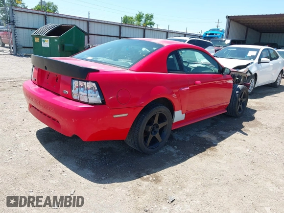 2004 Ford Mustang GT Deluxe z VIN 1FAFP42XX4F210024, wystawiony jako IAAI lot #42119586 z przebiegiem 176 164 mil mil oraz . Historia ofert i sprzedaży dostępna na DreamBid. Obrazek 4.