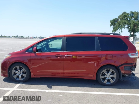 2017 Toyota Sienna SE with VIN 5TDXZ3DC6HS808999, listed as a IAAI auction lot 42111614 with 107,781 mi miles and . Bid and sale history available at DreamBid. Image 15.