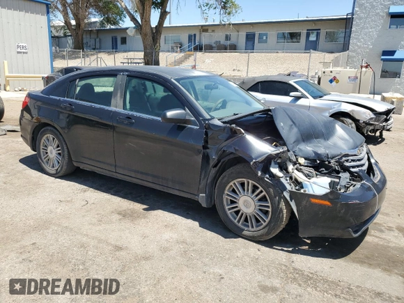 2008 Chrysler Sebring LX с VIN 1C3LC46K58N105883, выставлен на аукционе Copart как лот 56422935 с пробегом 268 757 миль миль и Списание • Salvage title. История ставок и продаж доступна на DreamBid. Изображение 4.