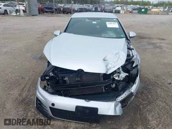 2015 Volkswagen Golf GTI SE with VIN 3VW5T7AU0FM048544, listed as a IAAI auction lot 42005853 with 79,969 mi miles. Bid and sale history available at carsss.com. Image 13.