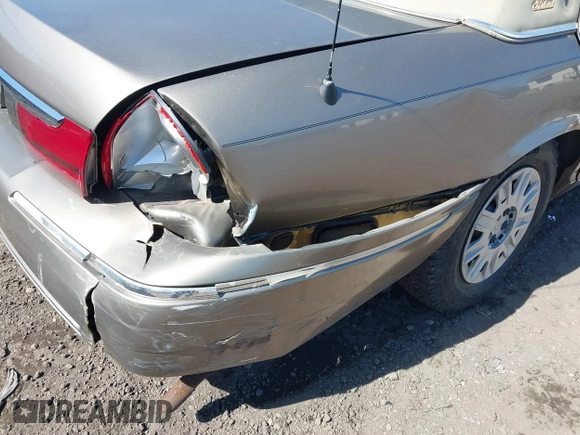 2005 Mercury Grand Marquis GS with VIN 2MEFM74WX5X614325, listed as a IAAI auction lot 41844701 with Not Provided miles and . Bid and sale history available at DreamBid. Image 6.