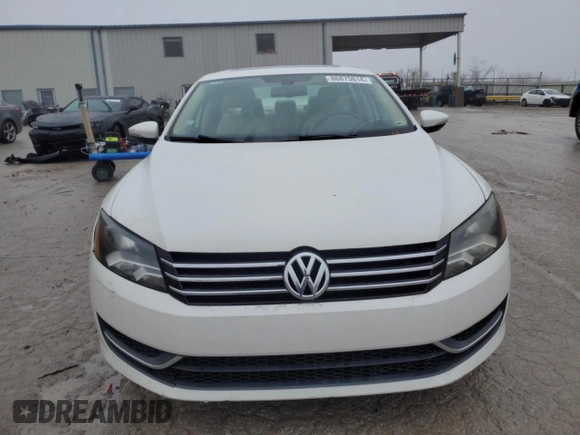 2012 Volkswagen Passat SE z VIN 1VWBH7A37CC030518, wystawiony jako Copart lot #86875014 z przebiegiem 136 259 mil mil oraz Czysty tytuł • Clean title. Historia ofert i sprzedaży dostępna na DreamBid. Obrazek 5.
