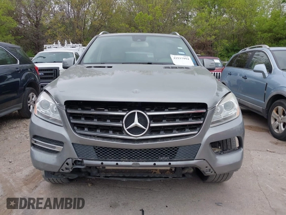2014 Mercedes-Benz M 350 z VIN 4JGDA5JB1EA412095, wystawiony jako IAAI lot #41937994 z przebiegiem 111 879 mil mil oraz . Historia ofert i sprzedaży dostępna na DreamBid. Obrazek 12.